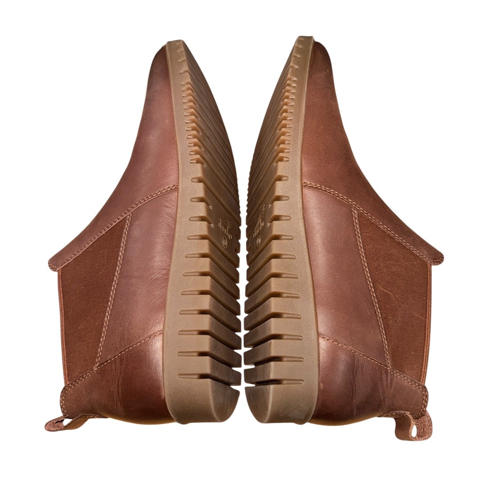 NEW Dansko Chelsea Boots Womens 9-9.5/40 Ankle Boots Burnished Brown Leather Lug - Picture 12 of 14